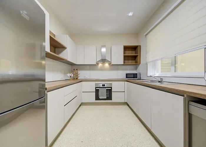 Dolce Far Niente Sea Front 3bd Sleeps 8 Apartman Sliema