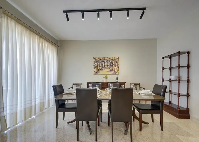 Dolce Far Niente Sea Front 3bd Sleeps 8 *