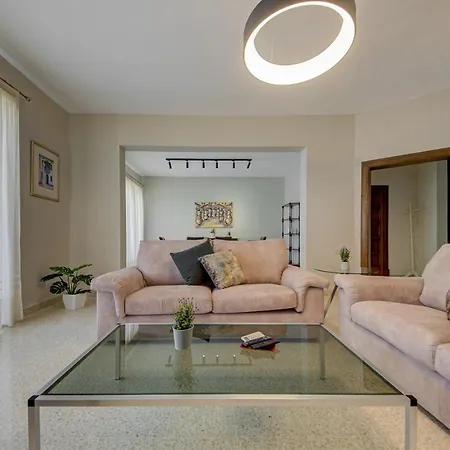 Dolce Far Niente Sea Front 3bd Sleeps 8 Sliema