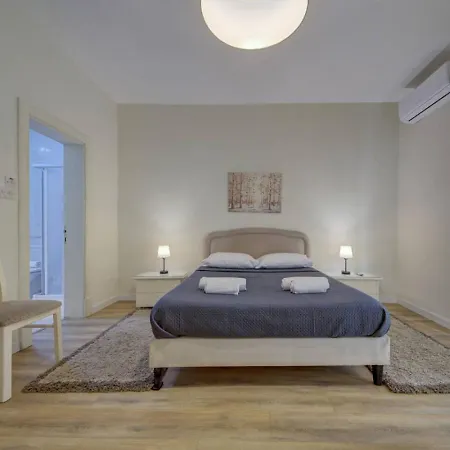 Lägenhet Dolce Far Niente Sea Front 3bd Sleeps 8 Sliema