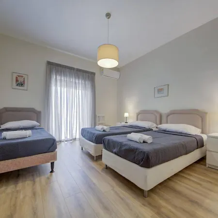 Lägenhet Dolce Far Niente Sea Front 3bd Sleeps 8 *