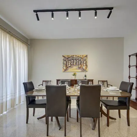 Dolce Far Niente Sea Front 3bd Sleeps 8 Lägenhet